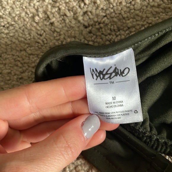 Halter top bikini - Picture 3 of 3